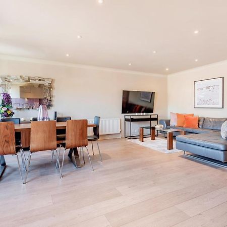 Stunning 3-Bedroom In The Heart Of London With Parking-Hosted By Sweetstay Exterior photo