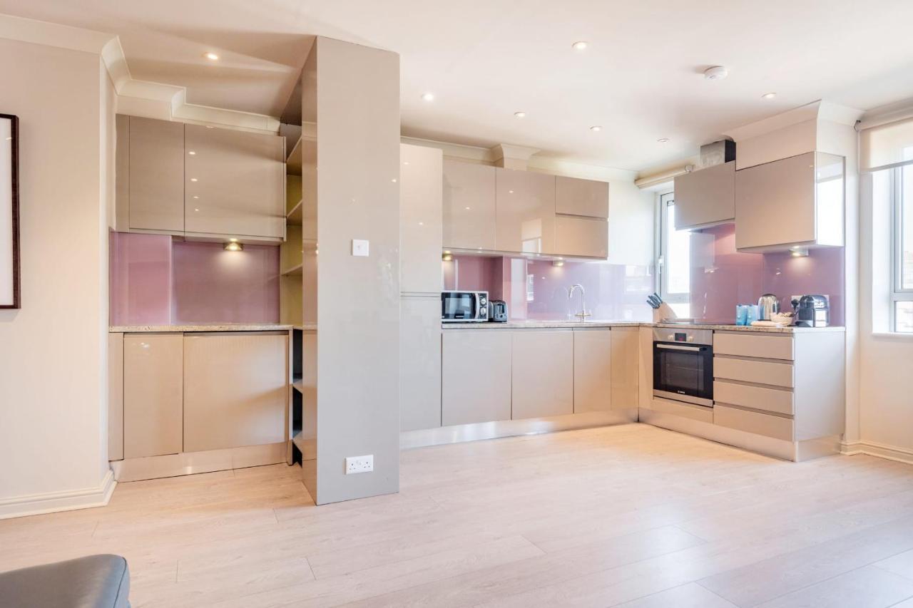 Stunning 3-Bedroom In The Heart Of London With Parking-Hosted By Sweetstay Exterior photo