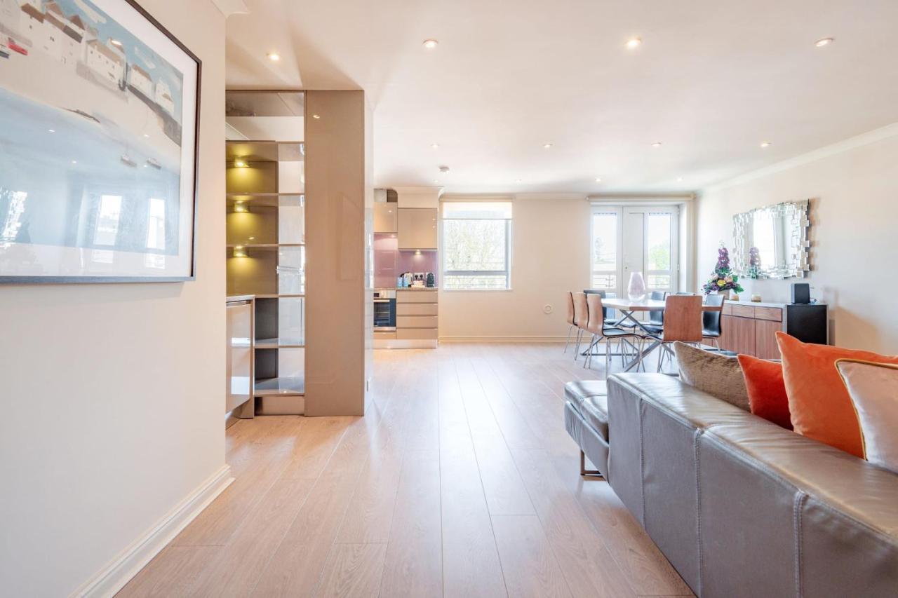 Stunning 3-Bedroom In The Heart Of London With Parking-Hosted By Sweetstay Exterior photo