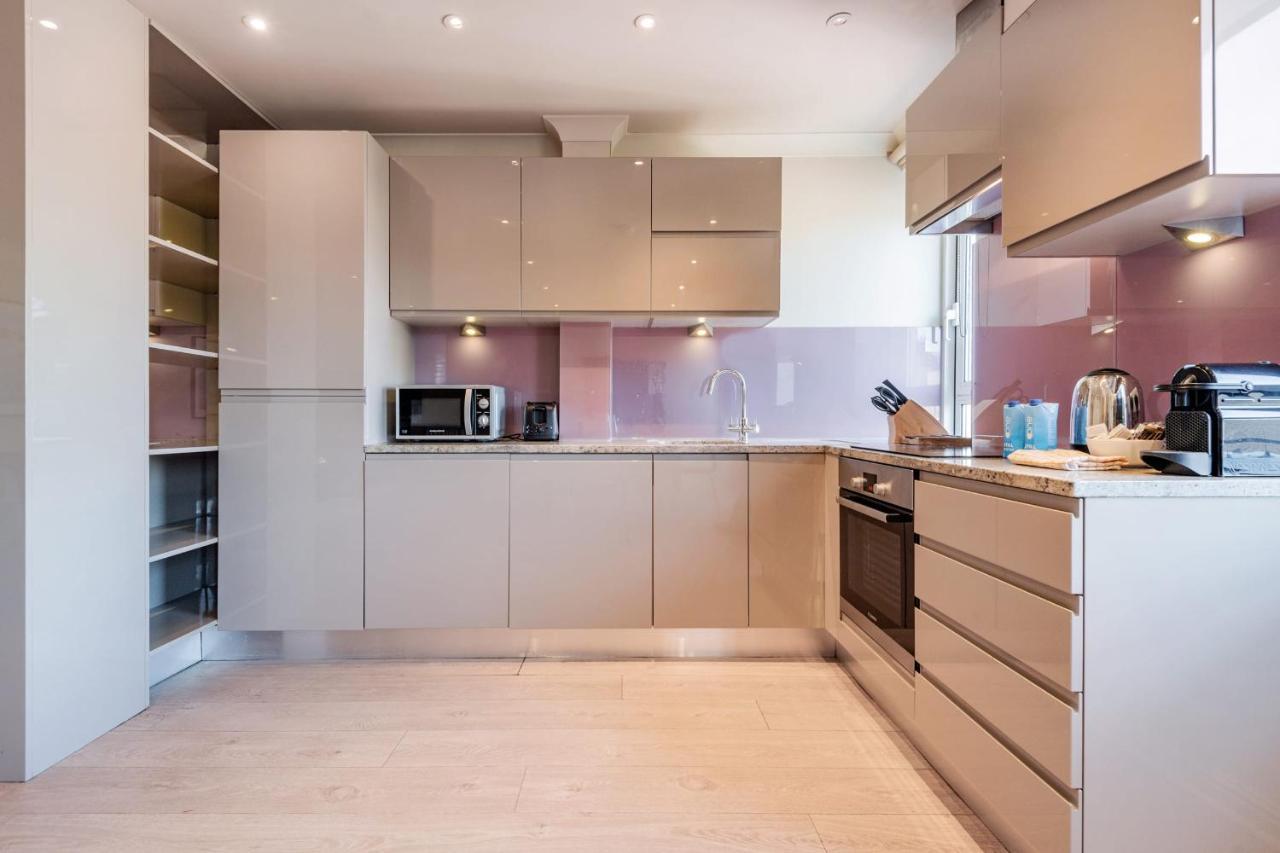 Stunning 3-Bedroom In The Heart Of London With Parking-Hosted By Sweetstay Exterior photo